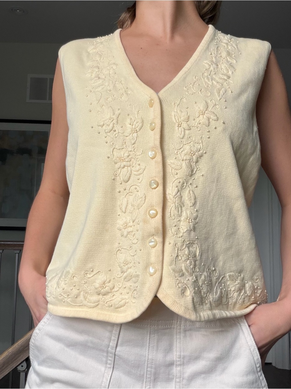 Talbots Cream Embroidered V-Neck Sleeveless Knit Tank